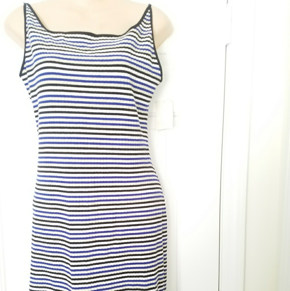 Sun-dress by Mario Balthazar